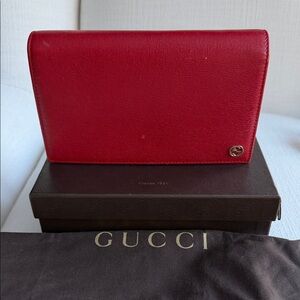 Gucci Betty Wallet on Chain